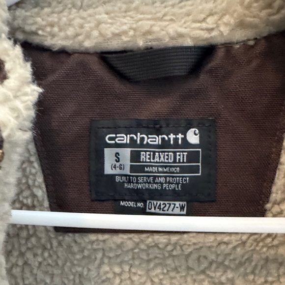 Carhartt Women’s Mock Neck Sherpa Lined Vest - Picture 9 of 11